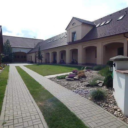 Bednaruv Dvur Pensionat Bohusice